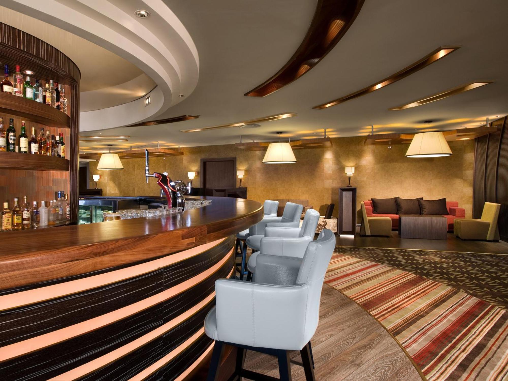 Dan Panorama Haifa Hotel Dış mekan fotoğraf The lounge at the airport